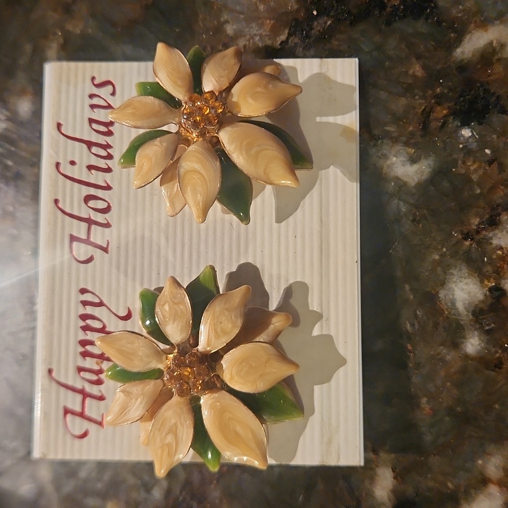 CUTE CHRISTMAS EARRINGS